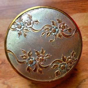 Vintage powder jar in very good condition